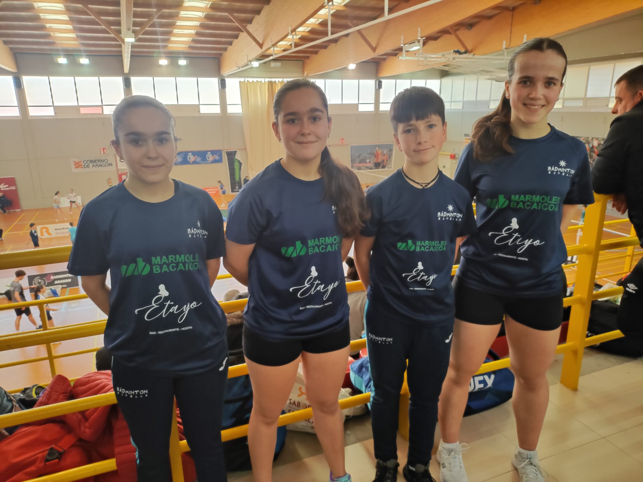 El Club B&aacute;dminton Estella brilla en su cita con la victoria